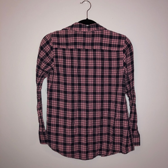 GAP - Fitted Boyfriend Plaid Button Down Shirt - Picture 2 of 4